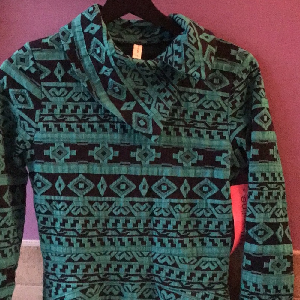 Turquoise pattern dress